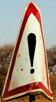 road signe exclamation point